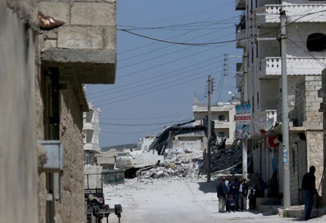 Afrinli aile, teröristlerin bomba tuzağının kurbanı oldu